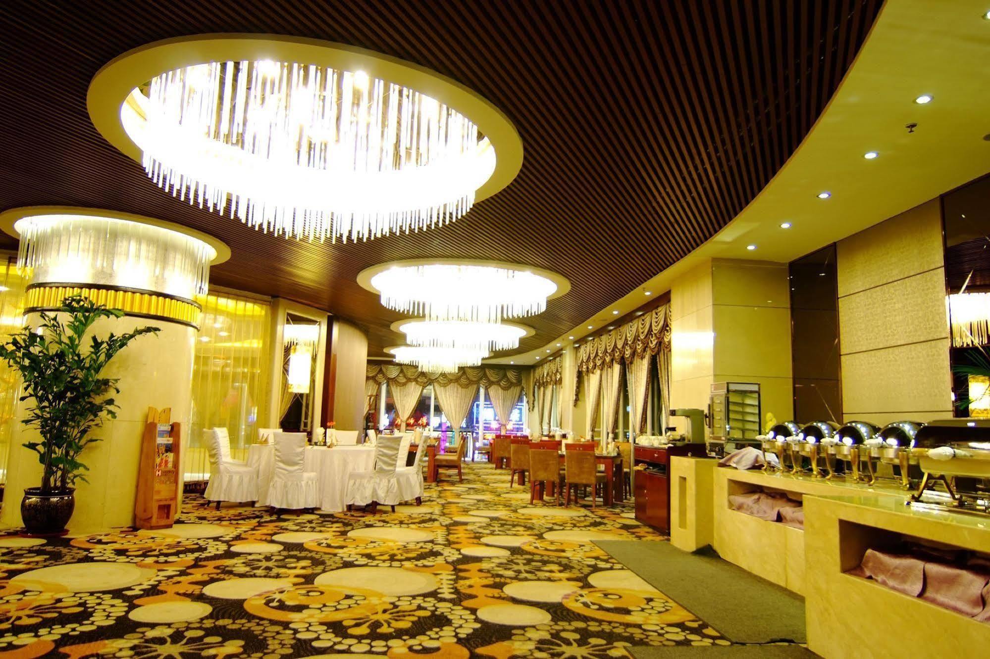 The Royal Fortune Hotel Шеньян Экстерьер фото
