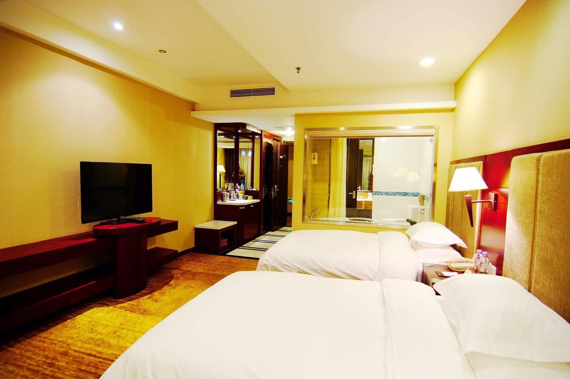 The Royal Fortune Hotel Шеньян Экстерьер фото